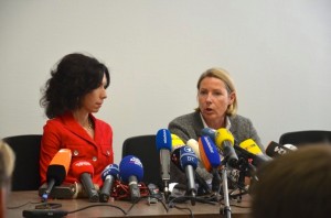 OLG-Pressesprecherinnen Andrea Titz (li.) und Margarete Nötzel (re.)