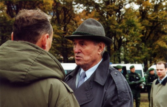 Friedhelm Busse bei einem Neonaziaufmarsch in München. Foto: a.i.d.a.