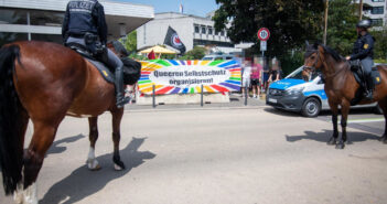 Nie wieder still gegen Queerfeindlichkeit. Ein Zwischenfazit zu Nazimobilisierungen, Störungen und Solidarität in der Pride-Saison 2025 von AK Fe.In